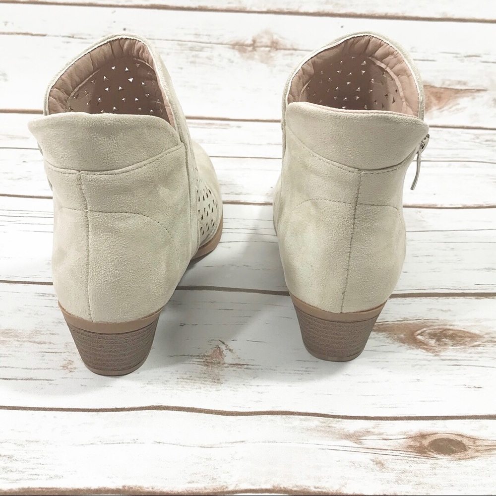 Sand Laser Cut Closed Toe Booties - Picture 3 of 4